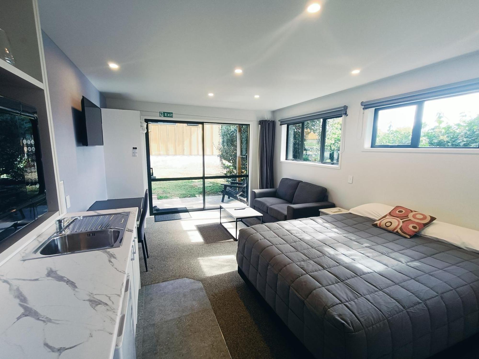 קאריקרי Kerigold Secluded Chalets Motel מראה חיצוני תמונה