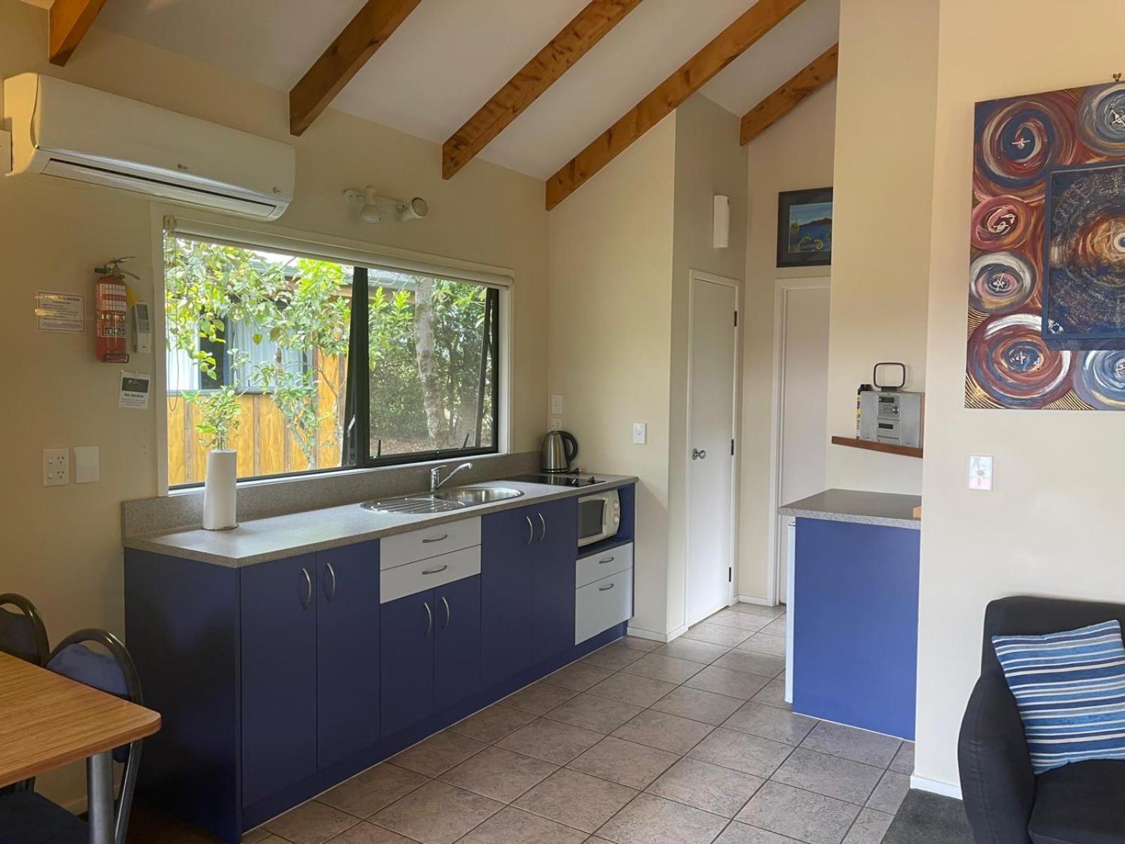 קאריקרי Kerigold Secluded Chalets Motel מראה חיצוני תמונה