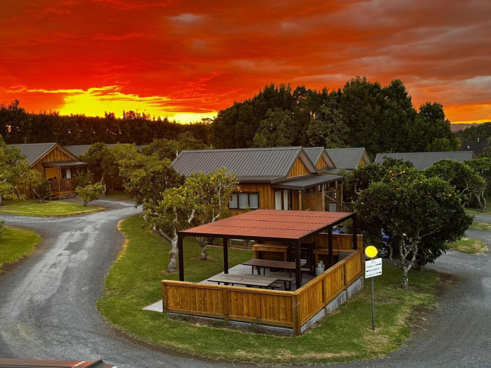 קאריקרי Kerigold Secluded Chalets Motel מראה חיצוני תמונה